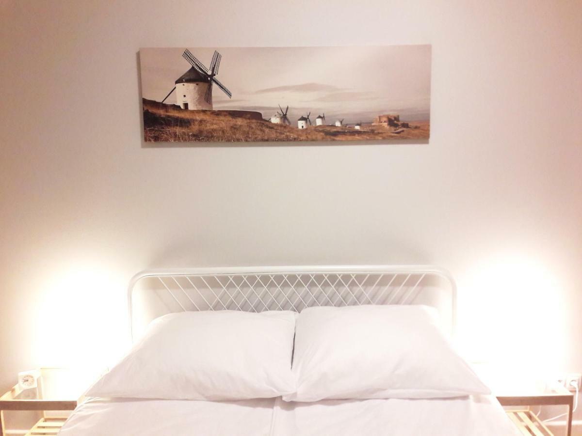 Modern & Quiet In Royal Wilanow With Netflix Apartman Varsó Kültér fotó